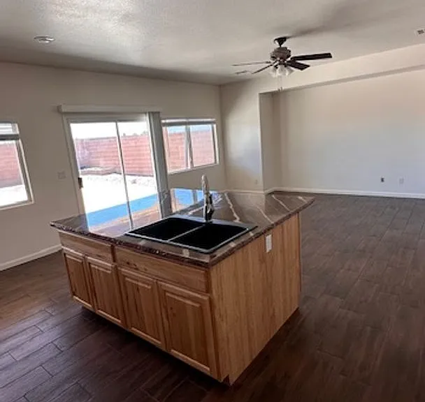 5819 E Badlands Ln — Photo 5
