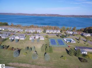 6308 Ridge Dr UNIT 17, Benzonia, MI 49616