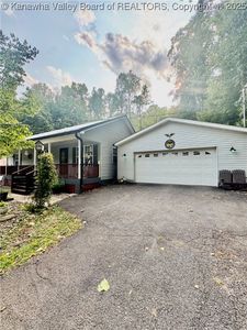 3622 Greenview Rd, South Charleston, WV, 25309