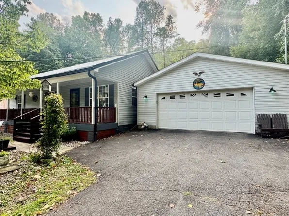 3622 Greenview Rd, South Charleston, WV 25309