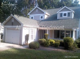 8237 Braids Bend Ct, Charlotte, NC 28269