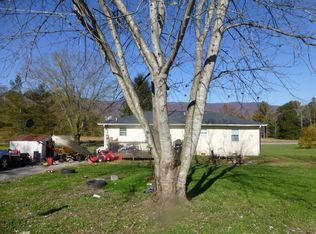 141 Medford Ln, La Follette, TN 37766