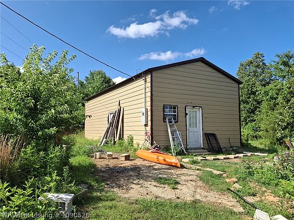 2nd image of 2320 County Road 2007
