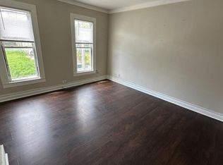 33-35 Elizabeth St #2L, Amsterdam, NY 12010