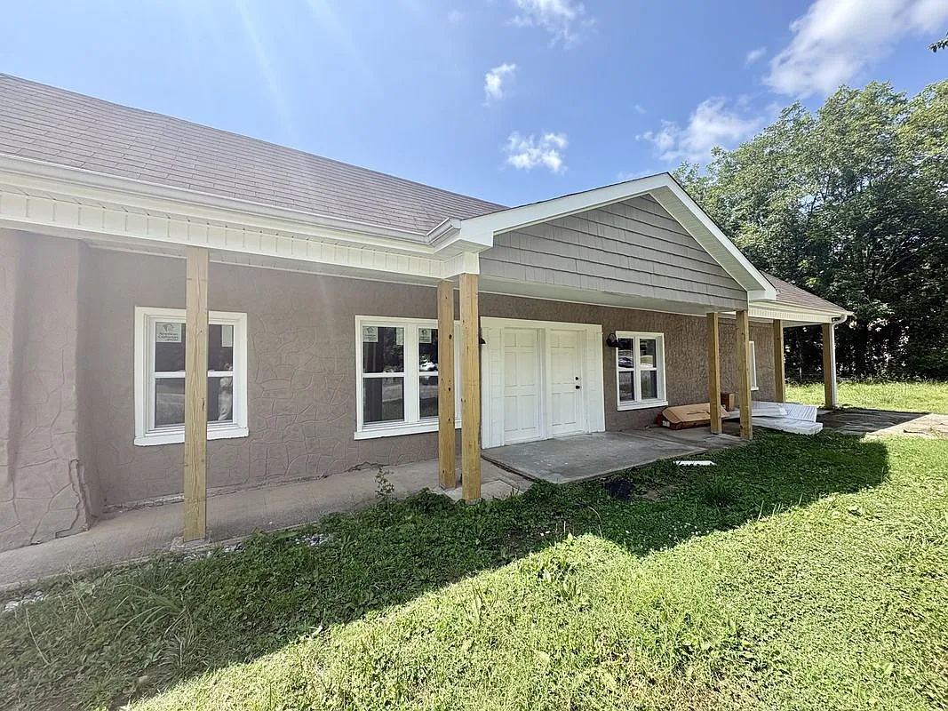 901 Winchester Hwy — Photo 1