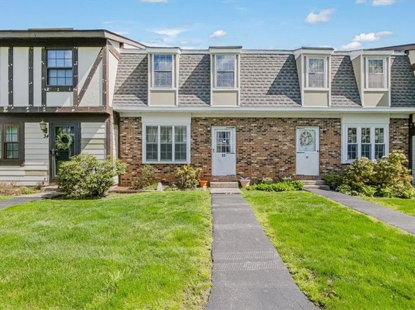 33 Sunny Brook Circle, Highland, NY 12528