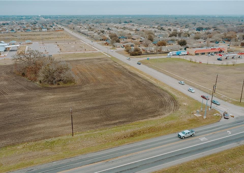 1st image of Carlos G Parker Blvd