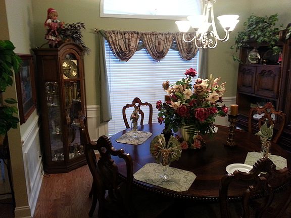 4th image of 304 Wilmington Dr