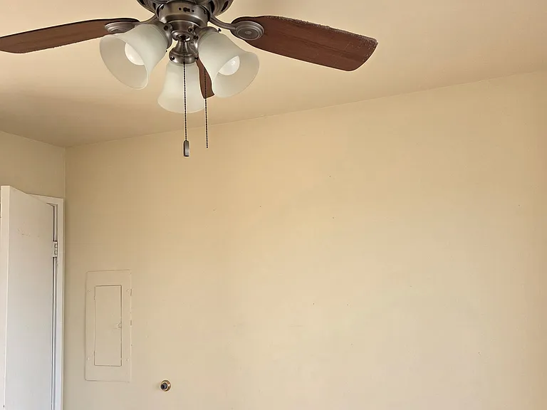 201 Gregory St #15 — Photo 14