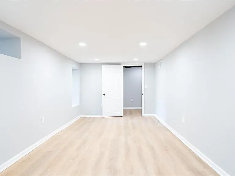 400 N Morse Ave — Photo 6