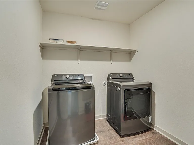 2405 Sisterdale Ln — Photo 22
