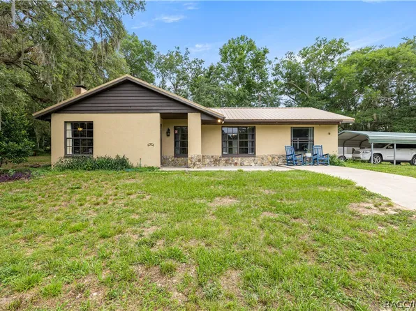 7930 E Derby Oaks Dr, Floral City, FL 34436