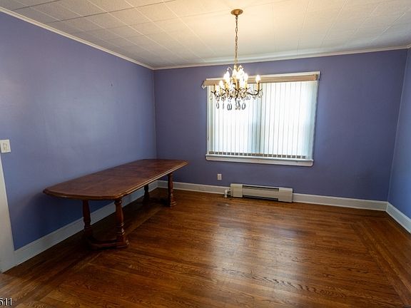 4th image of 30 Carnation St