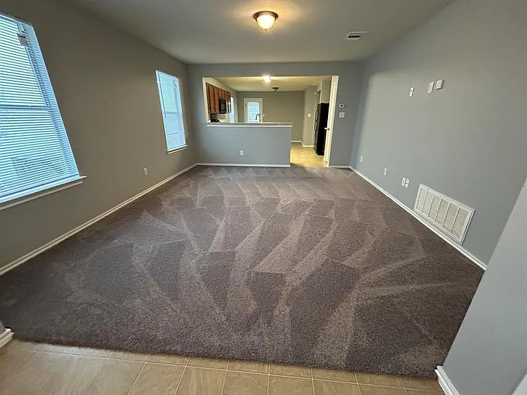 130 Quarter Ave — Photo 3