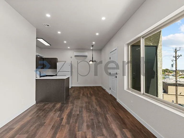 524 N 7th St #5 — Photo 5
