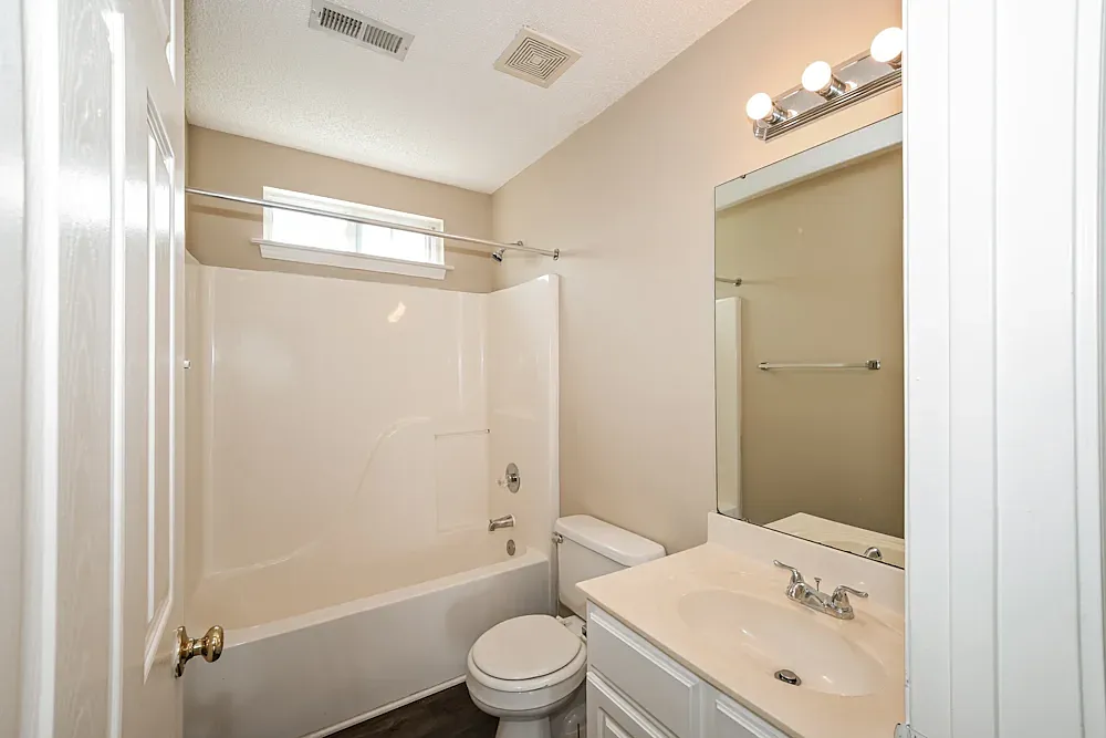 2 bed, 1293 sqft, $1,249 — Photo 2