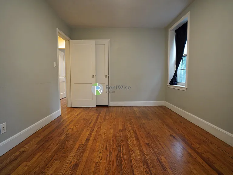 25 Englewood Ave #4 — Photo 17