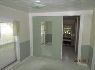 5824 16th St, Zephyrhills, FL 33542