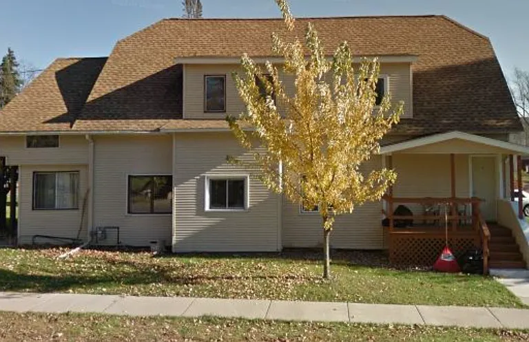422 Walnut St #4 — Photo 1
