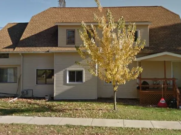 422 Walnut St APT 4, Spooner, WI 54801