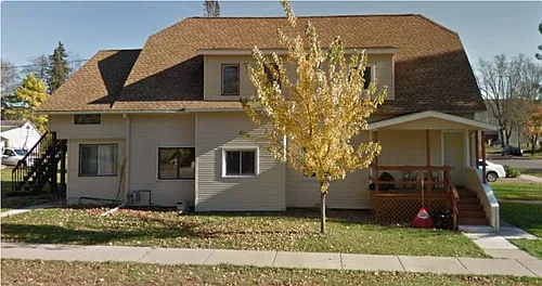422 Walnut St #4 Photo 1
