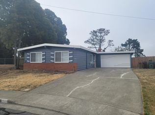 16 Hidalgo Ct, San Pablo, CA 94806