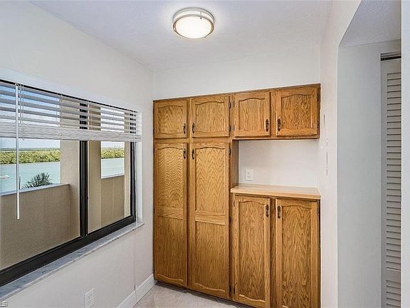 5th image of 4263 Bay Beach Ln APT 516