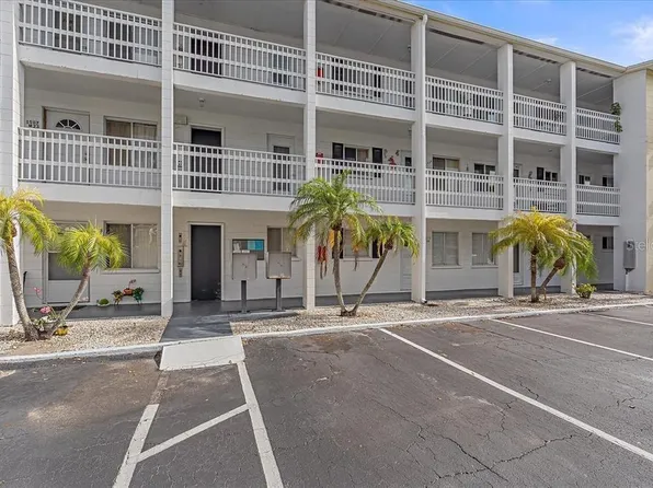 1593 Leisure Dr #M26, Bradenton, FL 34207