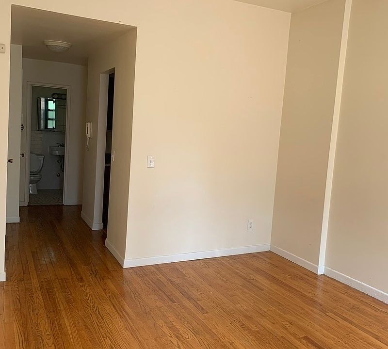 2nd image of 442 E 75th St #D5
