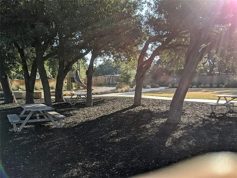 1413 Itzel Bnd — Photo 26