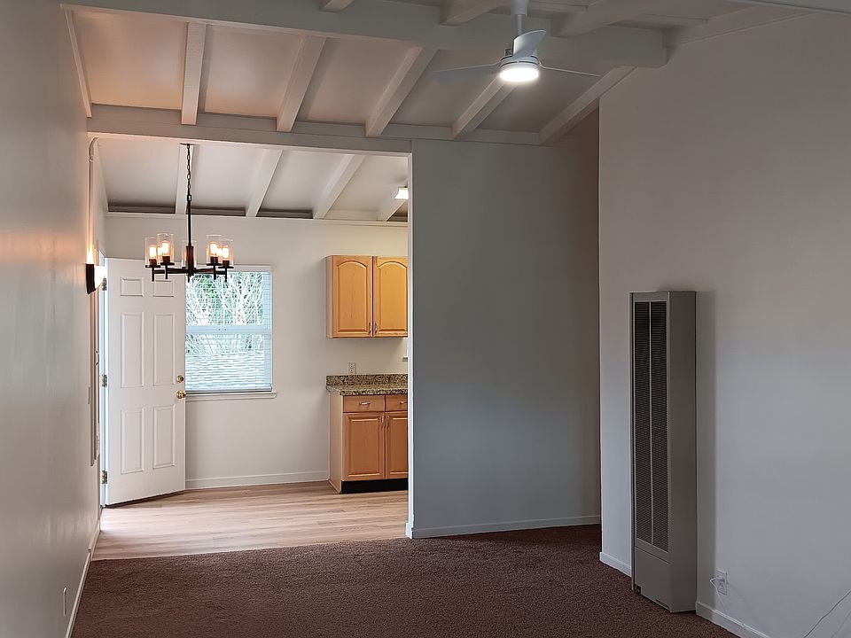 1st image of 1358 Jefferson Ave #4