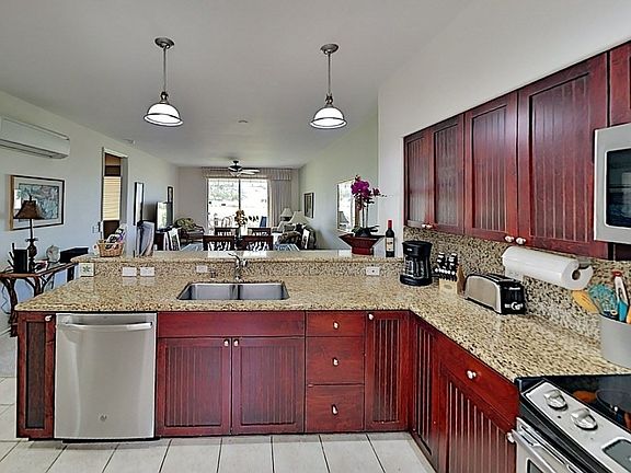 4th image of 69-200 Pohakulana Pl APT O3