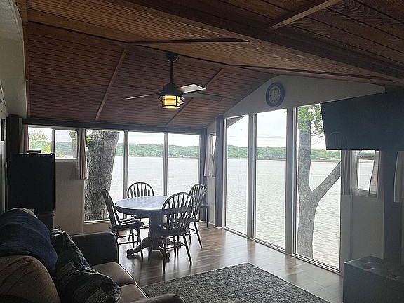 Interior sunporch