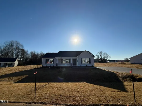 90 Faucette Dr, Selma, NC 27576