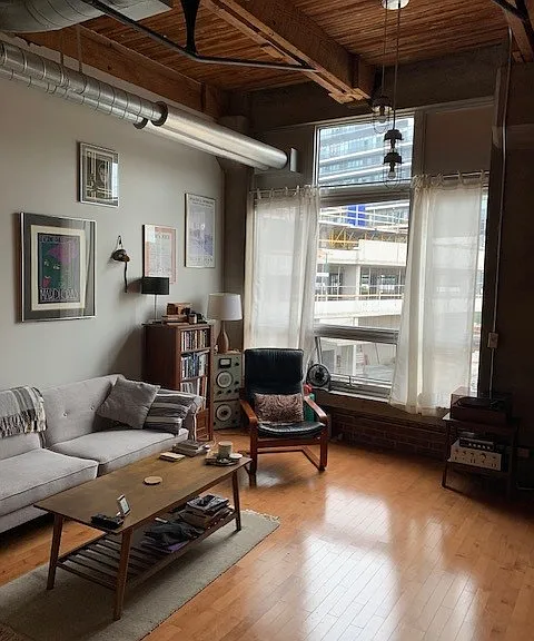 26 Ontario St — Photo 9