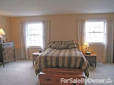 Master Bedroom : Almost 300 sq ft plus master bath and walk in closet.