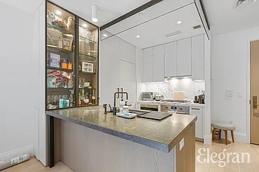 Rented by (Legacy) Elegran