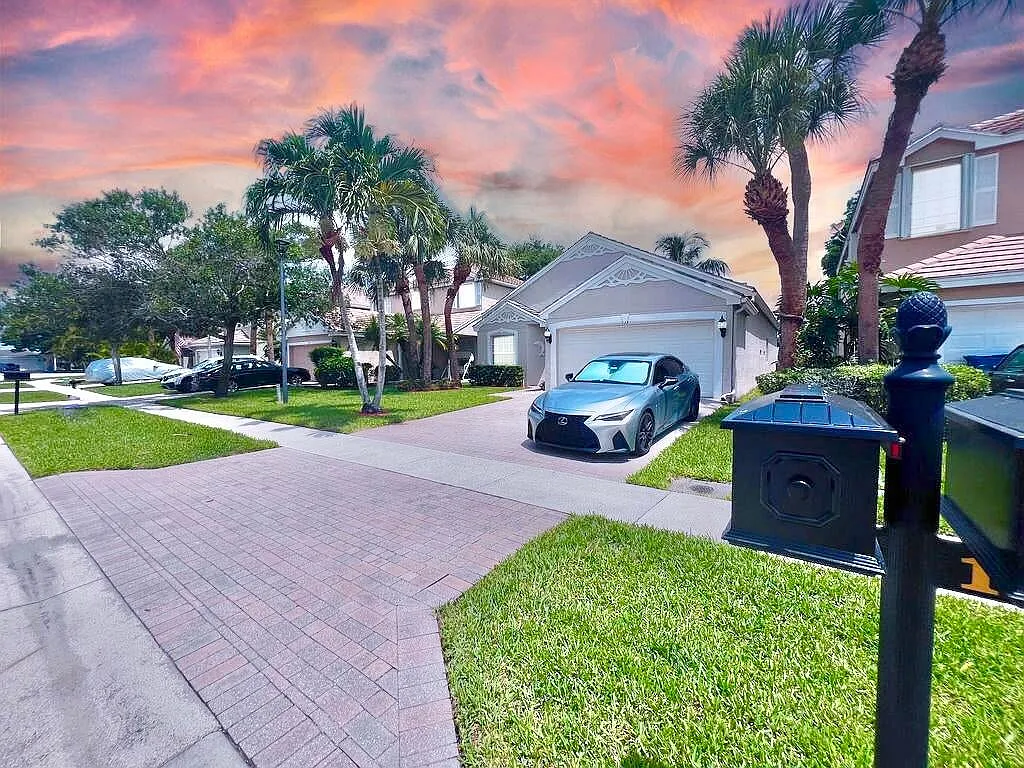 3 bed, 1856 sqft, $3,500 — Photo 4