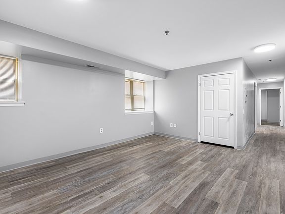 4th image of 1508 W Allegheny Ave #413