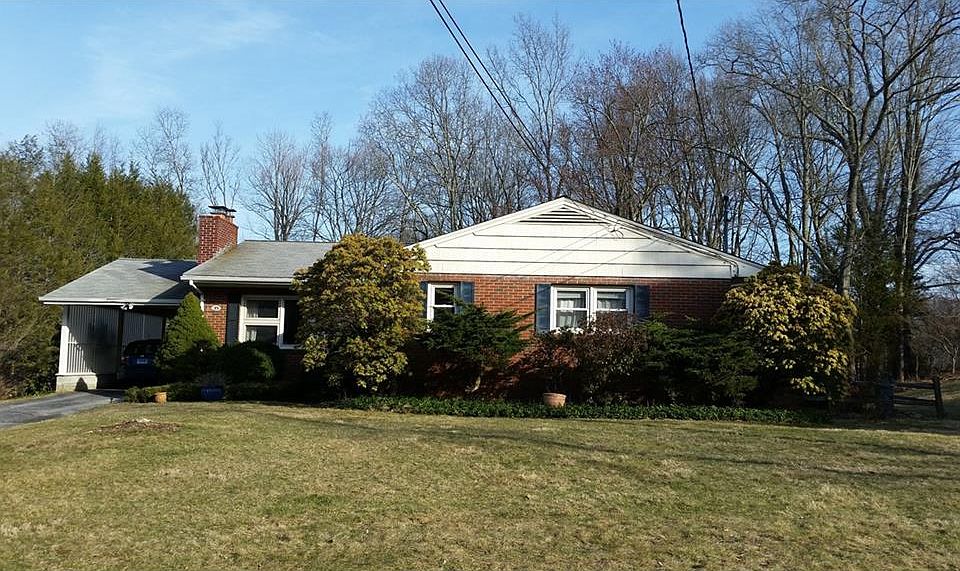 1st image of 35 Birchwood Hts