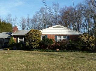 35 Birchwood Hts, Mansfield, CT 06268