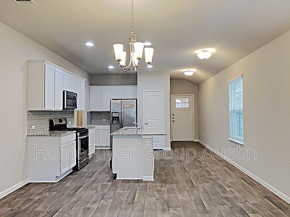 4th image of 120 Blue Sage Dr