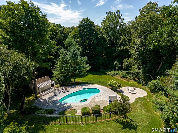 4th image of 31 Cedar Grove Road