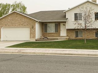3065 W 4650 S, Roy, UT 84067