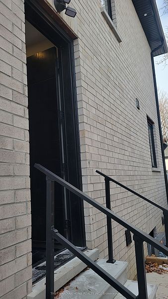 Toronto House for rent - 4 Bedrooms in Toronto