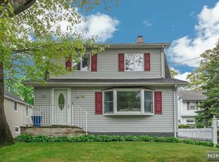 25 Wyckoff Ave, Wyckoff, NJ 07481