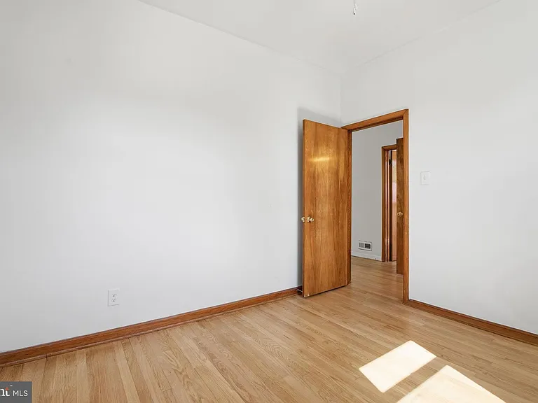 2301 Bayside Dr — Photo 22