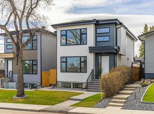 423 NE Hendon Dr NW, Calgary, AB T2K 2A1