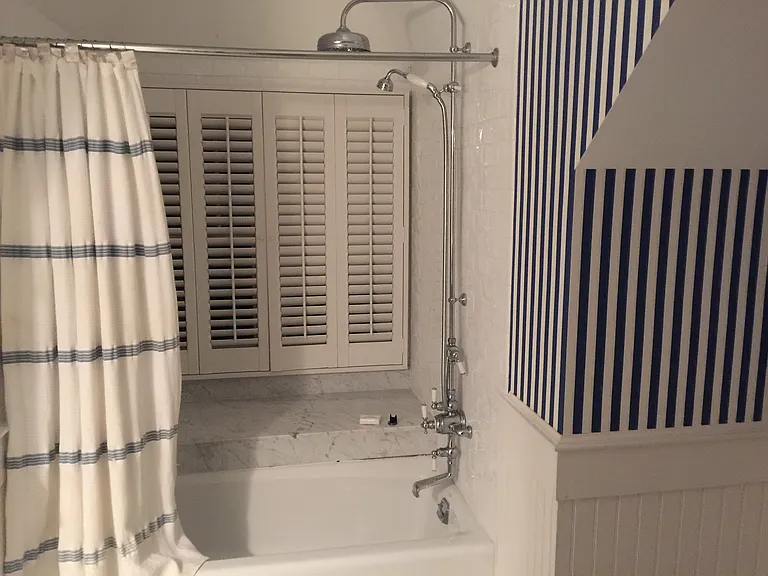 10 Georgica Woods Ln — Photo 25
