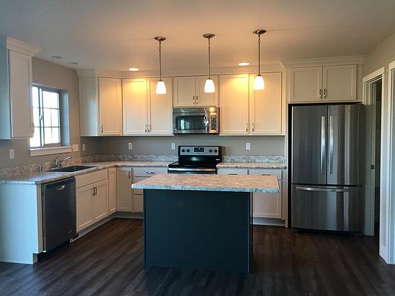2nd image of 5619 Mountain Front Ave